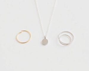 Sieraden die perfect passen bij de minimalistische trend